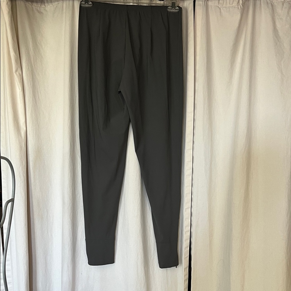 Porto SF grey green hem zip travel pant